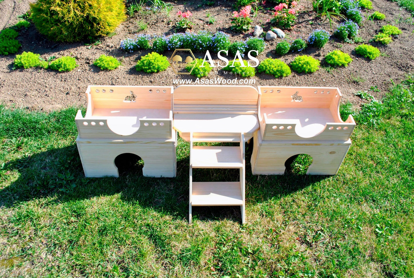 bunny rabbit large wooden castle