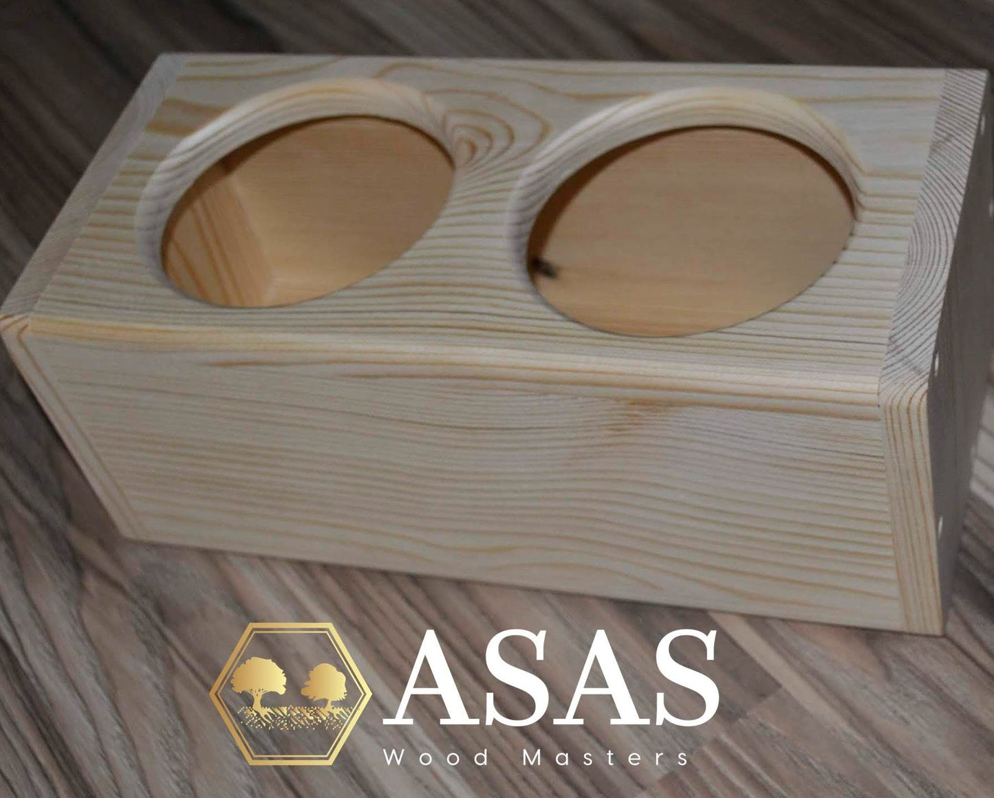 wooden hay rack for rabbit or guinea pig