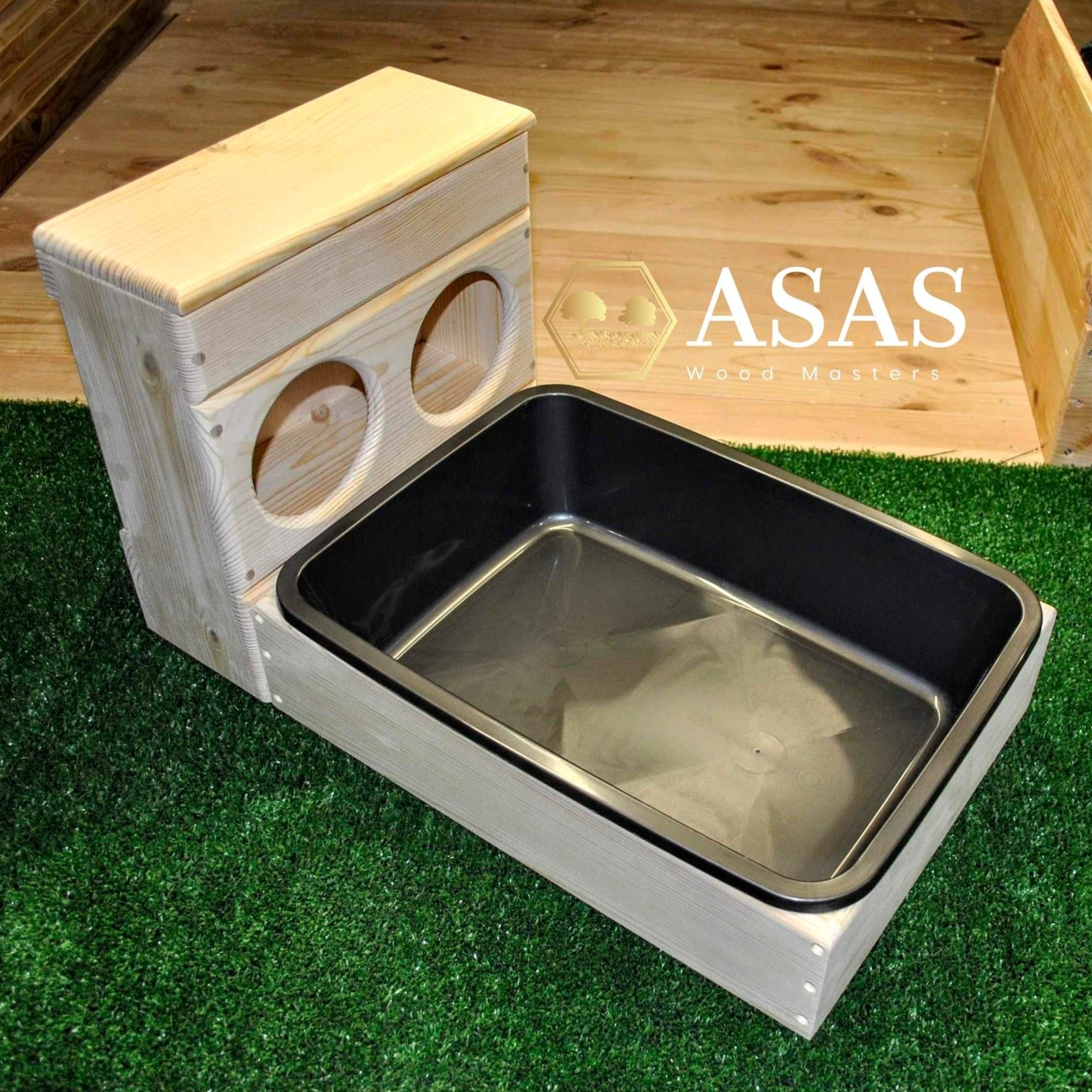 Kaninchen-Heu-Futterstation mit Lchern  und Katzentoilette  AsasWood